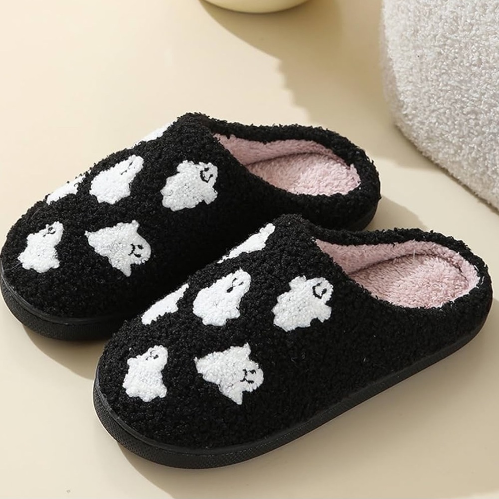 Women’s Cute Ghost Slippers for Spooky Season